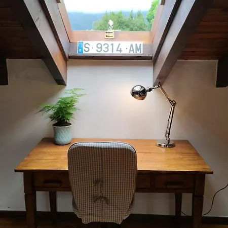 La Casina De La Caleyona, Parres - *