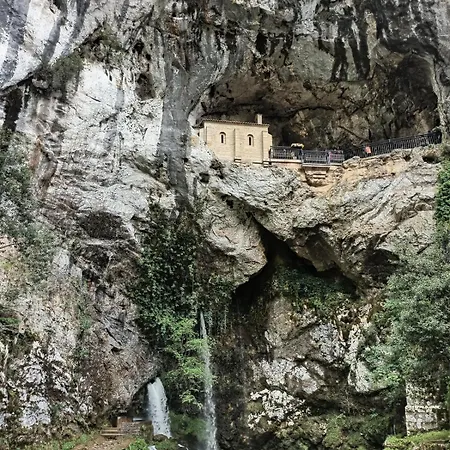 La Casina De La Caleyona, Parres - * يانس