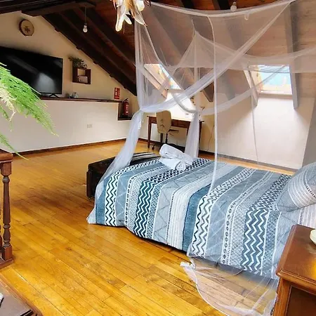 La Casina De La Caleyona, Parres - *